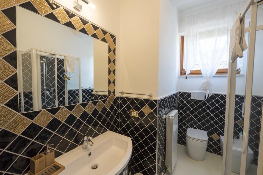 Suite Simonetta Sarzana Εξωτερικό φωτογραφία