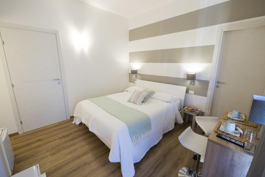 Suite Simonetta Sarzana Εξωτερικό φωτογραφία